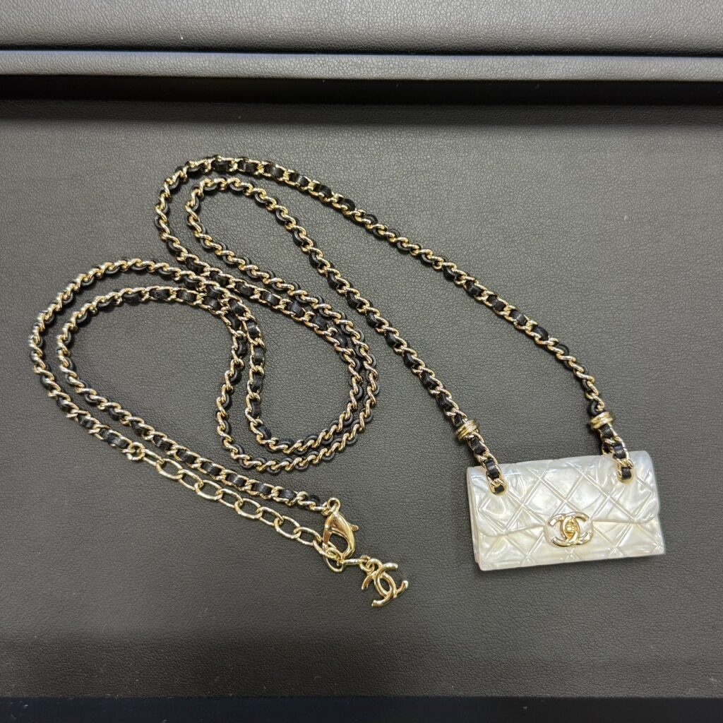 藤沢市長後の買取ふじで買取したシャネル ココマーク バッグモチーフ チェーンネックレス