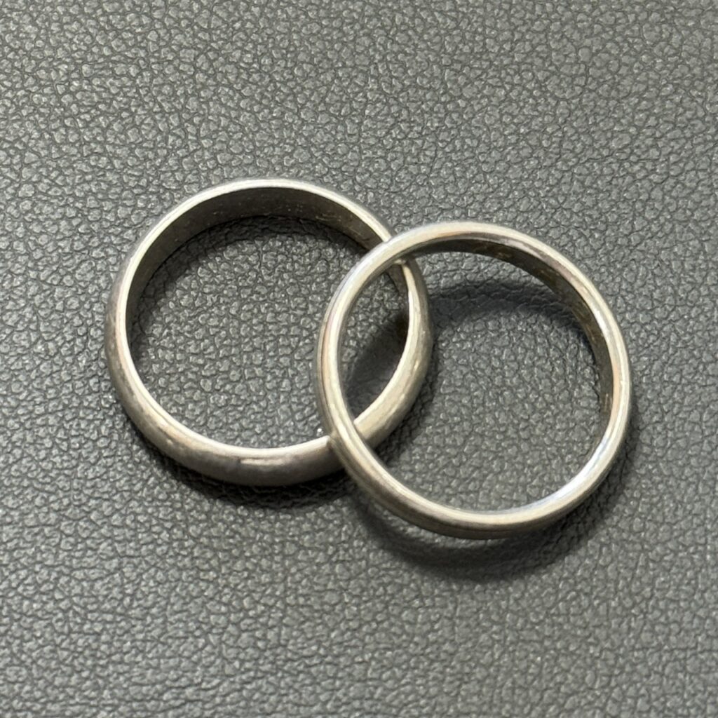 藤沢市長後の買取ふじで買取したPt900プラチナ900のシンプルリング2点